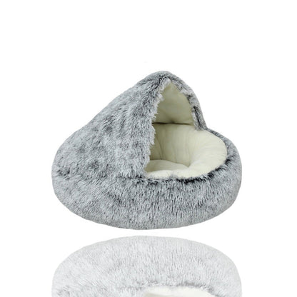 Lit SnugDen pour animaux en forme de grotte, doublure en peluche douce et lavable, idéal pour chiens et chats.