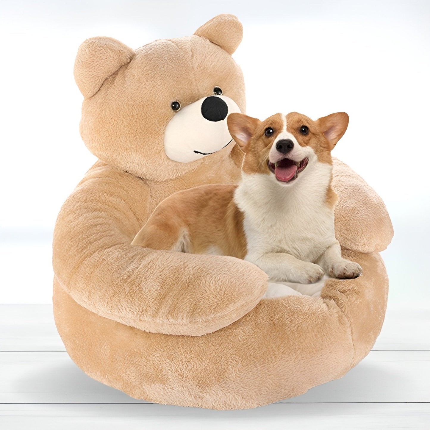 Coussin BearHug pour chien ou chat, en peluche douce et design en forme d'ours, lavable en machine, confortable et durable.